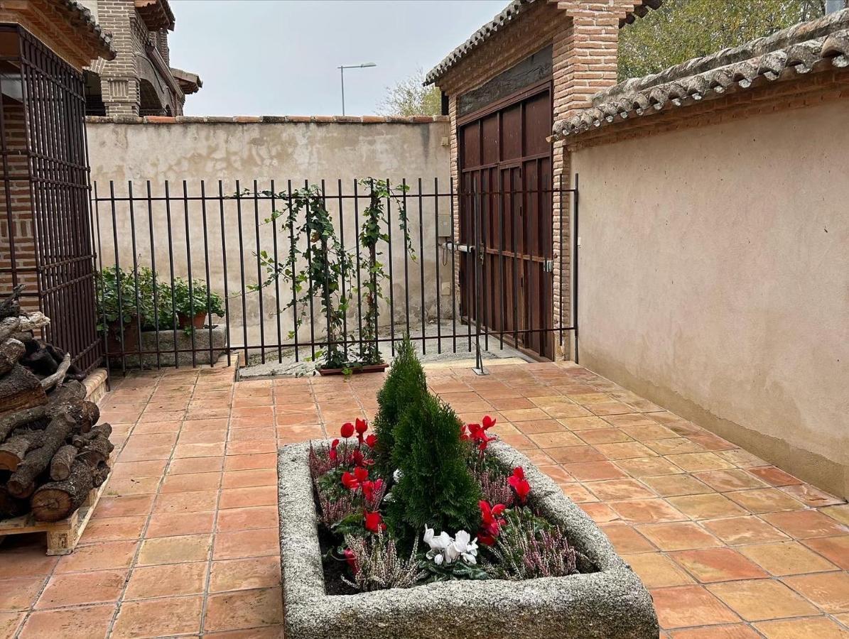 La Flor Del Granado Villa Торихос Екстериор снимка